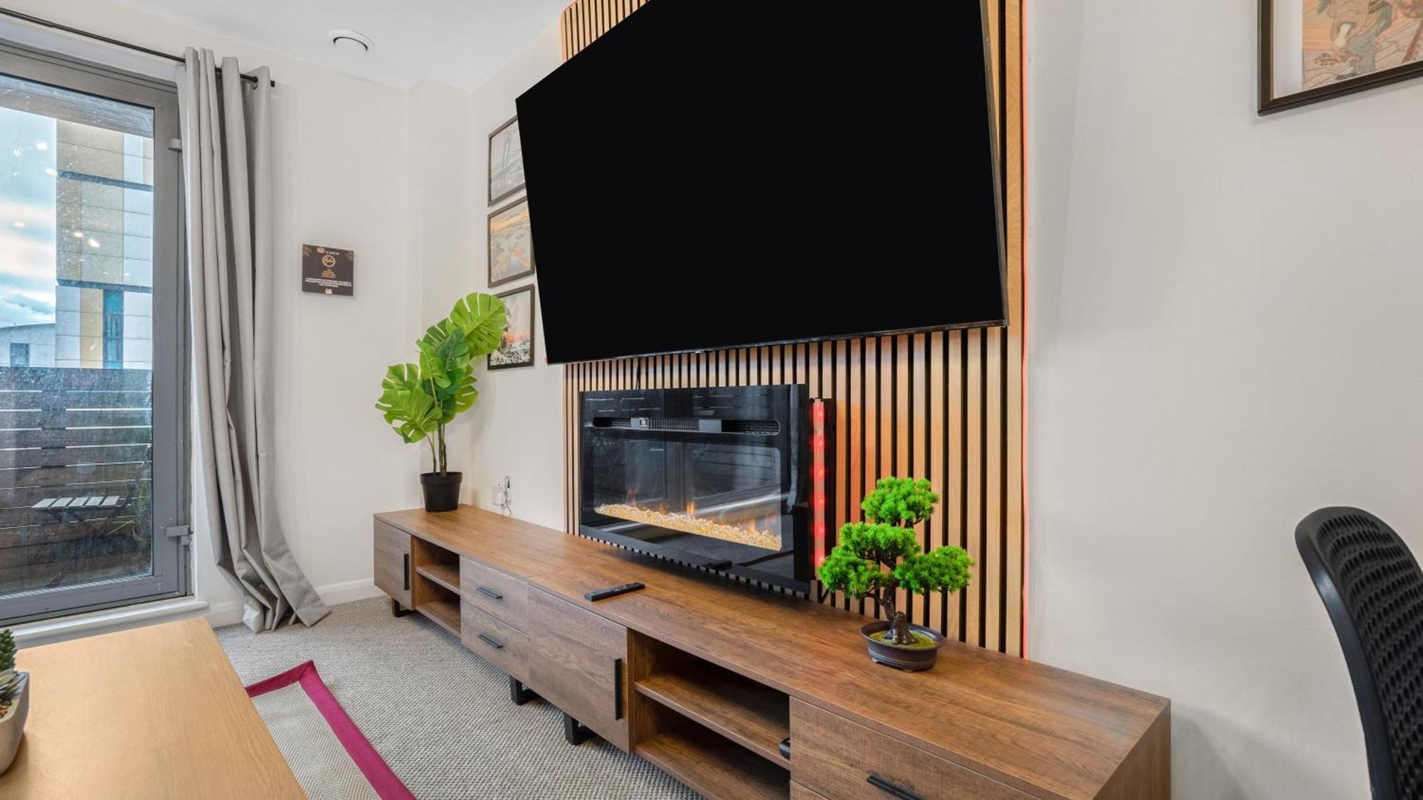 Japanese Suite 2Bed 2Bath, Free Park, Netfix, 75 Inch Tv, Games - City Centre- Maihom Birmingham Exterior foto